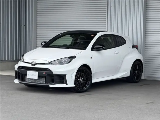 2025 Toyota GR Yaris RC - photo 1 2025 Toyota GR Yaris RC White Coupe for sale, Japanese used car export - photo 1 of 63 | GULJI TRADERS