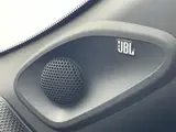 2025 Toyota GR Yaris RZ High Performance 4WD White Coupe for sale, Japanese used car export - photo 22 of 23 | GULJI TRADERS