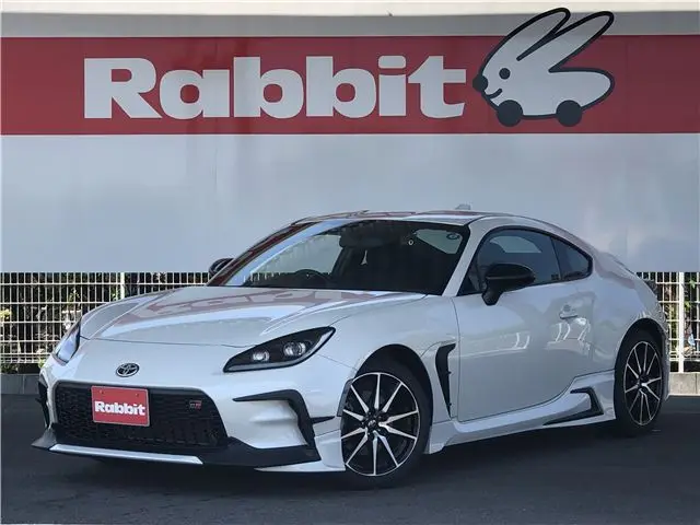 2022 Toyota GR86 SZ Pearl Coupe for sale, Japanese used car export - photo 1 of 38 | GULJI TRADERS