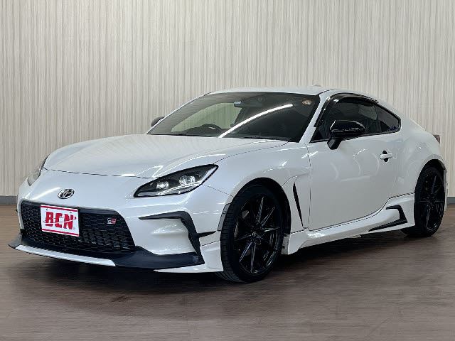 2022 Toyota GR86 RZ - photo 1 2022 Toyota GR86 RZ Sedan for sale, Japanese used car export - photo 1 of 28 | GULJI TRADERS
