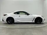2022 Toyota GR86 RZ White Coupe for sale, Japanese used car export - photo 20 of 23 | GULJI TRADERS