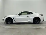 2022 Toyota GR86 RZ White Coupe for sale, Japanese used car export - photo 21 of 23 | GULJI TRADERS