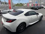 2022 Toyota GR86 SZ White Coupe for sale, Japanese used car export - photo 2 of 10 | GULJI TRADERS