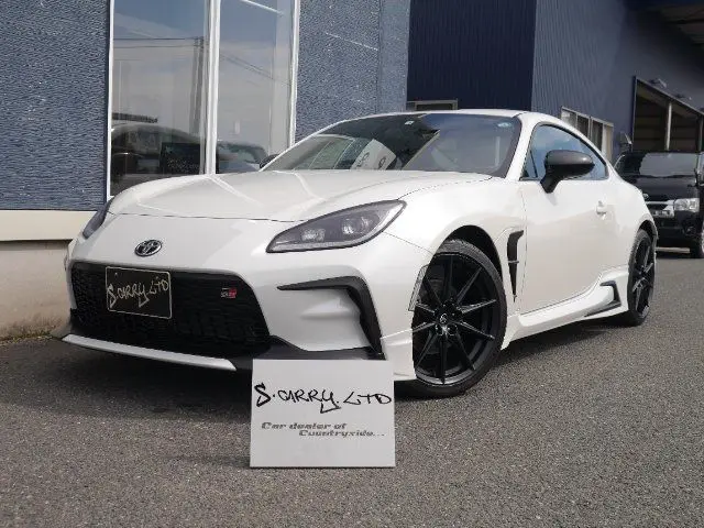 2022 Toyota GR86 GR86 RZ Pearl Coupe for sale, Japanese used car export - photo 1 of 24 | GULJI TRADERS