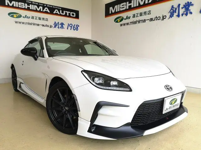 2022 Toyota GR86 GR86 RZ Pearl Coupe for sale, Japanese used car export - photo 1 of 24 | GULJI TRADERS