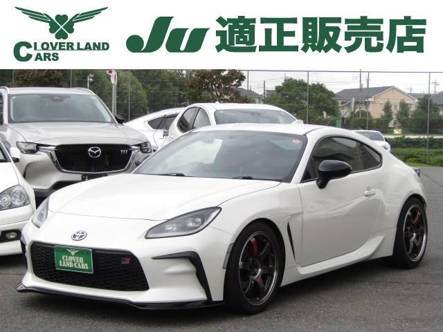 2022 Toyota GR86 2.4 RZ Sedan for sale, Japanese used car export - photo 1 of 17 | GULJI TRADERS