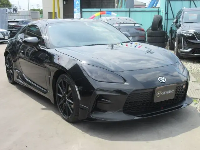 2023 Toyota GR86 RZ, 6-speed manual transmission, GR aero kit, genuine navigation system with TV, backup camera, ETC, dashcam. Black Coupe for sale, Japanese used car export - photo 1 of 71 | GULJI TRADERS