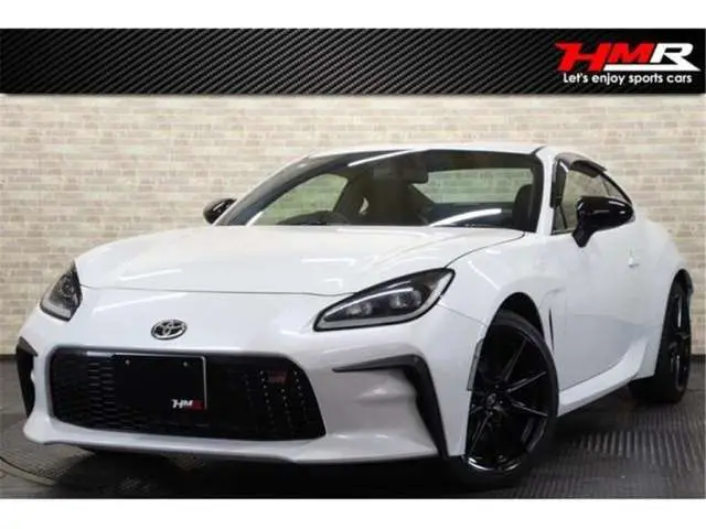 2023 Toyota GR86 RZ White Coupe for sale, Japanese used car export - photo 1 of 36 | GULJI TRADERS