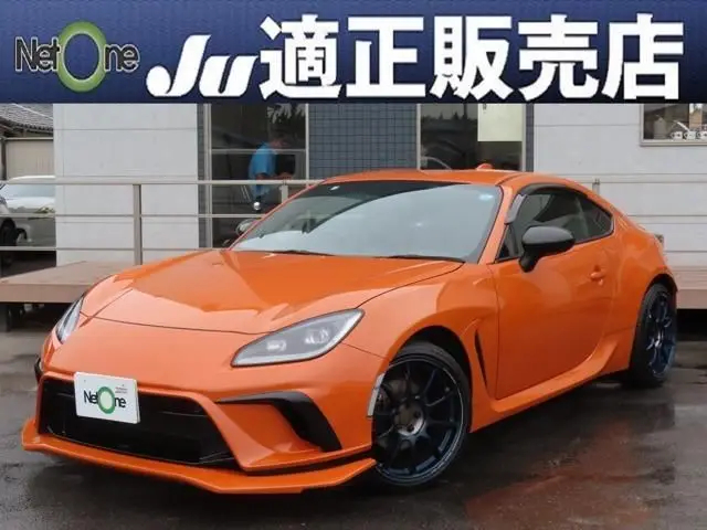 2023 Toyota GR86 2.4 RZ 10th Anniversary - photo 1 2023 Toyota GR86 2.4 RZ 10th Anniversary Orange Coupe for sale, Japanese used car export - photo 1 of 9 | GULJI TRADERS