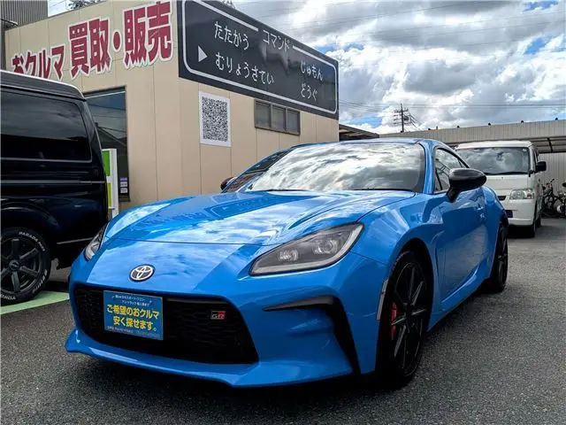 2024 Toyota GR86 RZ ★ One Owner ★ Genuine Brembo Brakes ★ Genuine Sachs Shock Absorbers Blue Coupe for sale, Japanese used car export - photo 1 of 59 | GULJI TRADERS