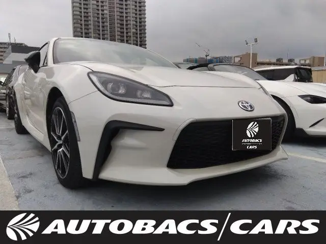 2024 Toyota GR86 SZ 2WD White Coupe for sale, Japanese used car export - photo 1 of 3 | GULJI TRADERS