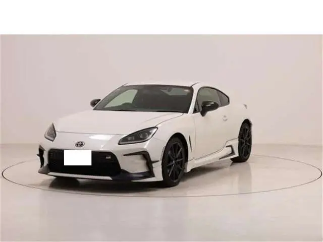 2024 Toyota GR86 RZ White Coupe for sale, Japanese used car export - photo 1 of 37 | GULJI TRADERS