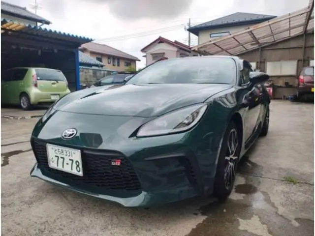 2024 Toyota GR86 SZ Green Coupe for sale, Japanese used car export - photo 1 of 18 | GULJI TRADERS