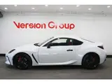 2024 Toyota GR86 RZ 40th Anniversary Limited White Coupe for sale, Japanese used car export - photo 4 of 9 | GULJI TRADERS