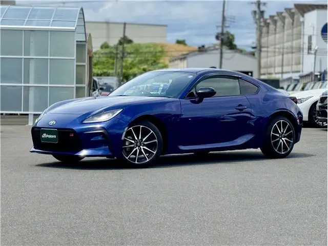 2025 Toyota GR86 SZ - Genuine Navigation System, TV, Backup Camera, ETC, Dashcam, AIS Inspection Blue Coupe for sale, Japanese used car export | GULJI TRADERS