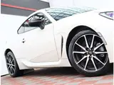 2025 Toyota GR86 2.4 SZ White Coupe for sale, Japanese used car export - photo 21 of 33 | GULJI TRADERS