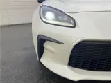 2025 Toyota GR86 SZ Pearl Coupe for sale, Japanese used car export - photo 16 of 30 | GULJI TRADERS