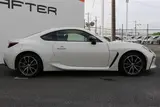 2025 Toyota GR86 2.4 RC White Coupe for sale, Japanese used car export - photo 8 of 30 | GULJI TRADERS
