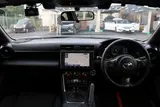 2025 Toyota GR86 2.4 RC White Coupe for sale, Japanese used car export - photo 17 of 30 | GULJI TRADERS