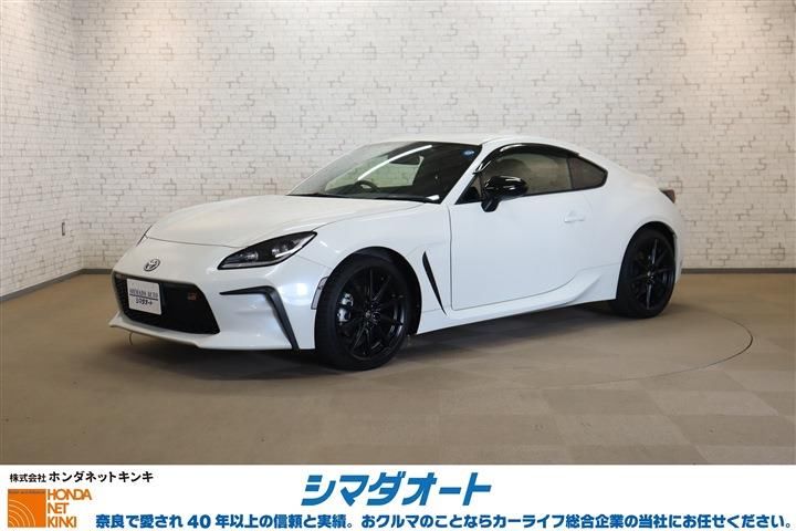 2025 Toyota GR86 RZ Sedan for sale, Japanese used car export - photo 1 of 30 | GULJI TRADERS