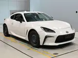 2025 Toyota GR86 RC Pearl Coupe for sale, Japanese used car export - photo 5 of 12 | GULJI TRADERS