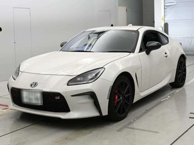 2025 Toyota GR86 RZ - photo 1 2025 Toyota GR86 RZ Sedan for sale, Japanese used car export - photo 1 of 12 | GULJI TRADERS