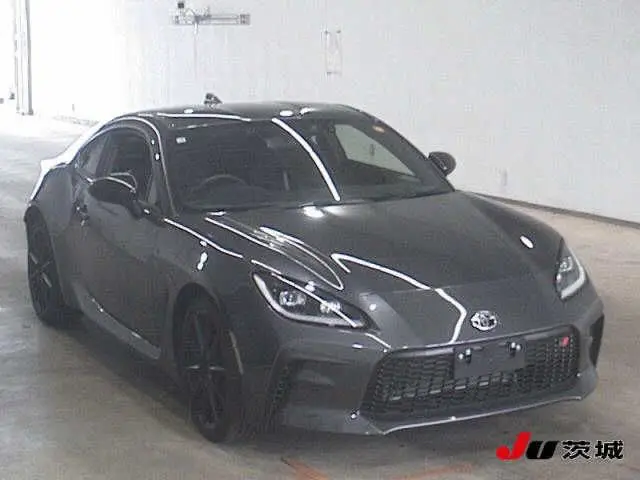 2025 Toyota GR86 RZ Gray Coupe for sale, Japanese used car export | GULJI TRADERS