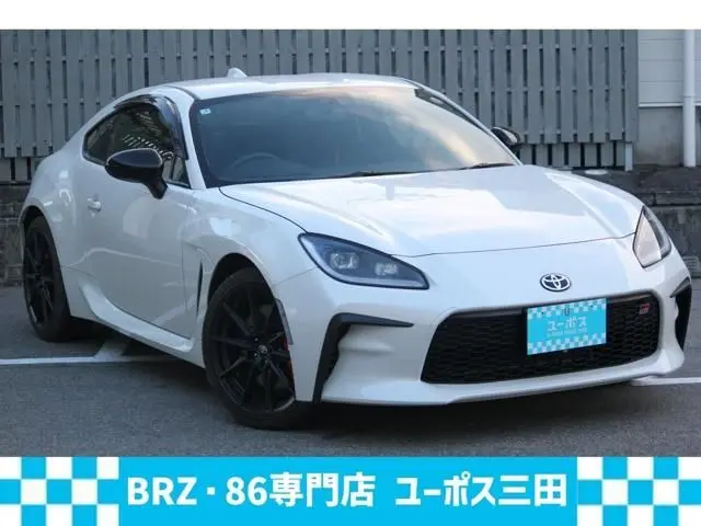 2025 Toyota GR86 2.4 RZ ★One Owner★ Brembo White Coupe for sale, Japanese used car export | GULJI TRADERS