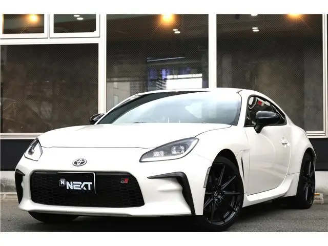 2026 Toyota GR86 RZ Pearl Coupe for sale, Japanese used car export | GULJI TRADERS