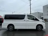 2020 Toyota Granace 2.8 Premium Diesel Turbo Pearl Van for sale, Japanese used car export - photo 11 of 12 | GULJI TRADERS