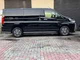 2020 Toyota Granace 2.8 Premium Diesel Turbo Black Van for sale, Japanese used car export - photo 21 of 52 | GULJI TRADERS