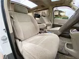 2001 Toyota Grand Hiace ◆Late Model◆4WD◆Limited Excellent Edition◆ Pearl Van for sale, Japanese used car export - photo 36 of 70 | GULJI TRADERS