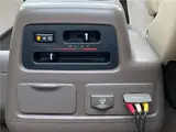 2001 Toyota Grand Hiace ◆Late Model◆4WD◆Limited Excellent Edition◆ Pearl Van for sale, Japanese used car export - photo 49 of 70 | GULJI TRADERS
