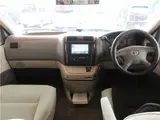 2004 Toyota Grand Hiace camping Silver Van for sale, Japanese used car export - photo 11 of 31 | GULJI TRADERS