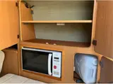 2004 Toyota Grand Hiace Camping ★ 4WD White Van for sale, Japanese used car export - photo 9 of 14 | GULJI TRADERS