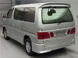 2002 Toyota Granvia G Cruising Limited ★ Twin Moonroof ★ 4WD Silver Van for sale, Japanese used car export - photo 4 of 15 | GULJI TRADERS