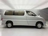 2002 Toyota Granvia G Cruising Limited ★ Twin Moonroof ★ 4WD Silver Van for sale, Japanese used car export - photo 6 of 15 | GULJI TRADERS