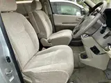2002 Toyota Granvia G Cruising Limited Silver Van for sale, Japanese used car export - photo 7 of 11 | GULJI TRADERS