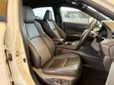 2023 Toyota Harrier G Pearl SUV for sale, Japanese used car export - photo 10 of 20 | GULJI TRADERS