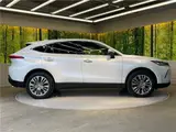 2023 Toyota Harrier Z Leather Package Pearl SUV for sale, Japanese used car export - photo 18 of 30 | GULJI TRADERS