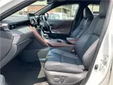 2023 Toyota Harrier Z Leather Package Non-Smoking/4WD White SUV for sale, Japanese used car export - photo 18 of 56 | GULJI TRADERS