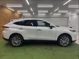 2023 Toyota Harrier Z Pearl SUV for sale, Japanese used car export - photo 18 of 20 | GULJI TRADERS