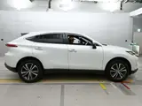 2023 Toyota Harrier G Pearl SUV for sale, Japanese used car export - photo 3 of 11 | GULJI TRADERS