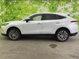 2023 Toyota Harrier Z Pearl SUV for sale, Japanese used car export - photo 2 of 9 | GULJI TRADERS