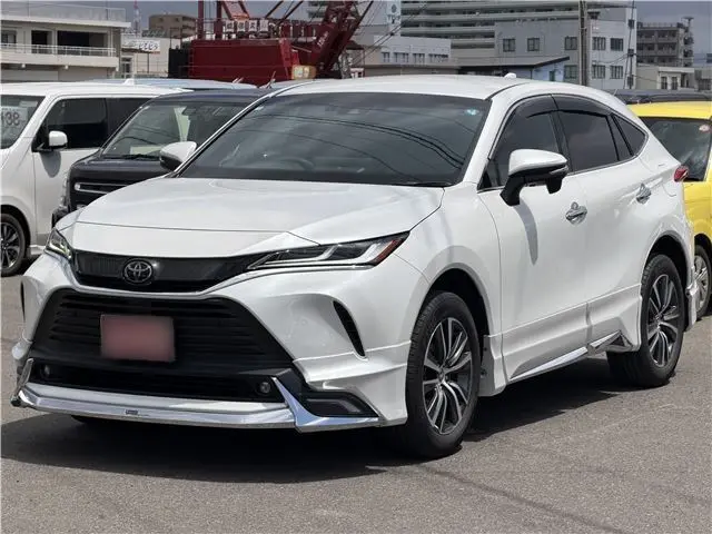 2024 Toyota Harrier G - photo 1 2024 Toyota Harrier G Pearl SUV for sale, Japanese used car export - photo 1 of 36 | GULJI TRADERS