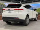 2024 Toyota Harrier Z Leather Package Pearl SUV for sale, Japanese used car export - photo 23 of 30 | GULJI TRADERS