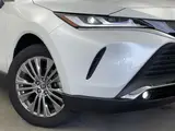 2024 Toyota Harrier Z Leather Package White SUV for sale, Japanese used car export - photo 17 of 24 | GULJI TRADERS