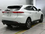 2024 Toyota Harrier G Pearl SUV for sale, Japanese used car export - photo 2 of 12 | GULJI TRADERS