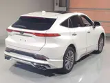 2024 Toyota Harrier Z Leather Package Pearl SUV for sale, Japanese used car export - photo 2 of 8 | GULJI TRADERS