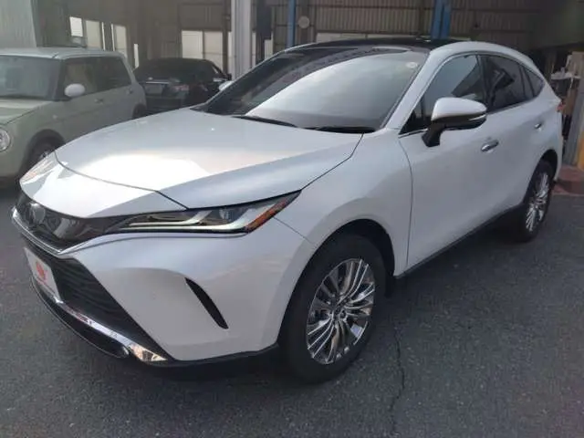 2025 Toyota Harrier 2.0 Z Leather Package White SUV for sale, Japanese used car export | GULJI TRADERS